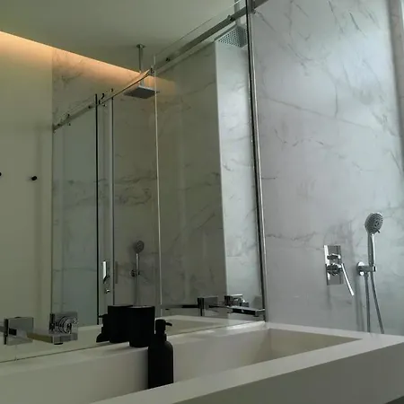 Deluxe Saldanha Plaza With Ac And Inside Parking Apartment Lissabon